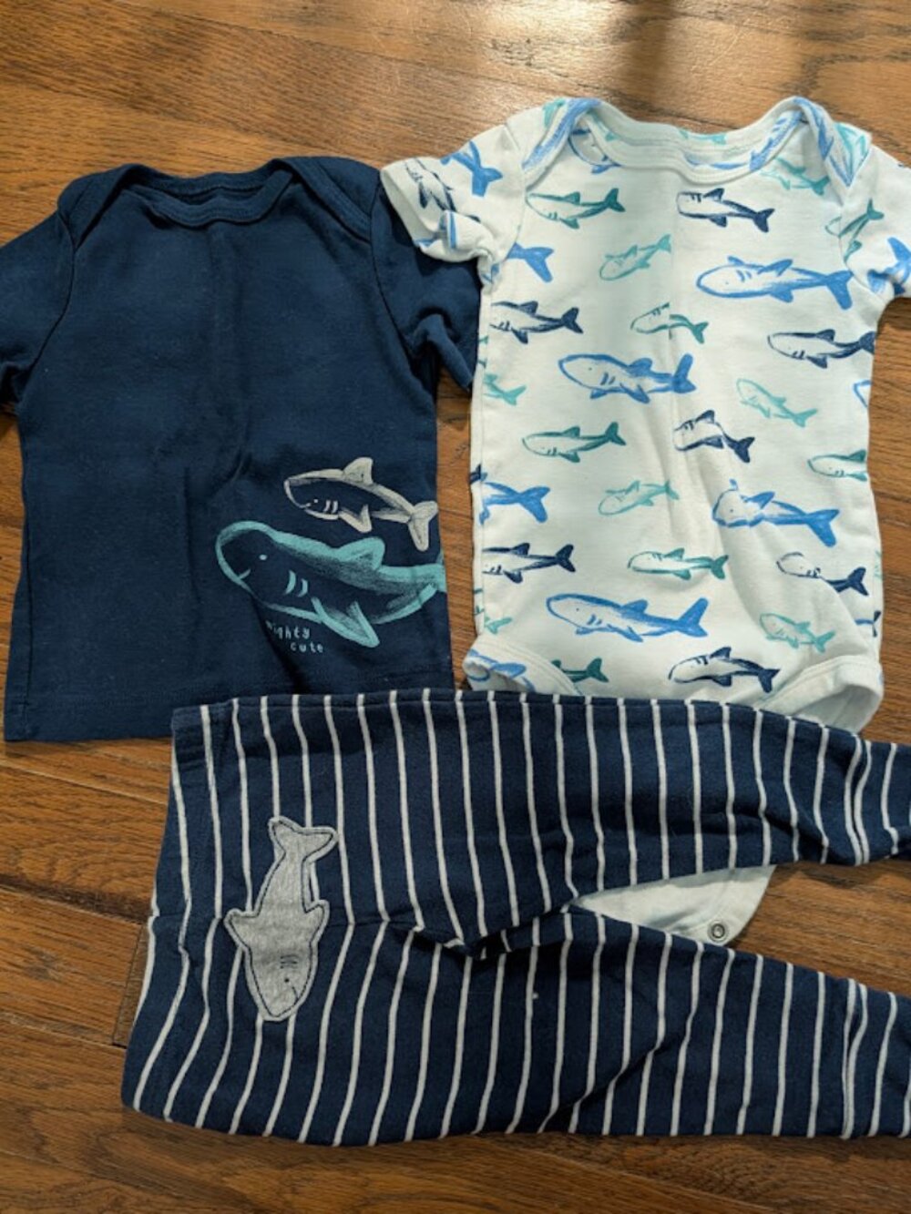 Carter's 3pc Shark Outfit 12M